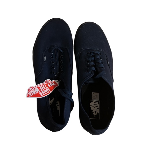 NWT Men’s Navy Vans size 12 - Picture 1 of 3